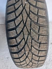 Gomme invernali 185/60 R15 con cerchi