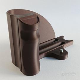 Impugnatura x Pentacon Six stampata in 3D PLA-CF