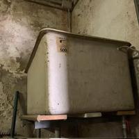 3 cisterne acqua con coperchio in vetroresina