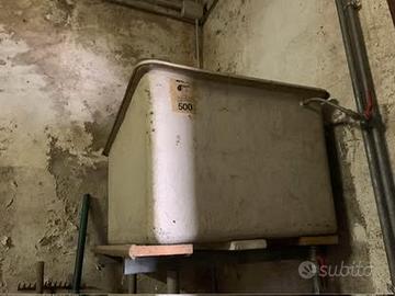 3 cisterne acqua con coperchio in vetroresina