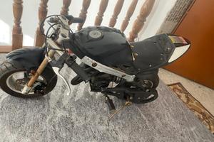 Mini moto a benzina