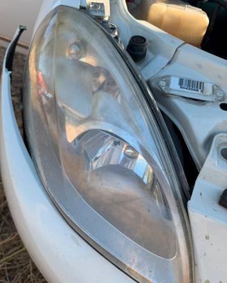 Faro lancia y