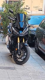 Honda x-adv 750
