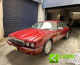 JAGUAR Daimler XJ 4.0 Super V8 Passo lungo, pell