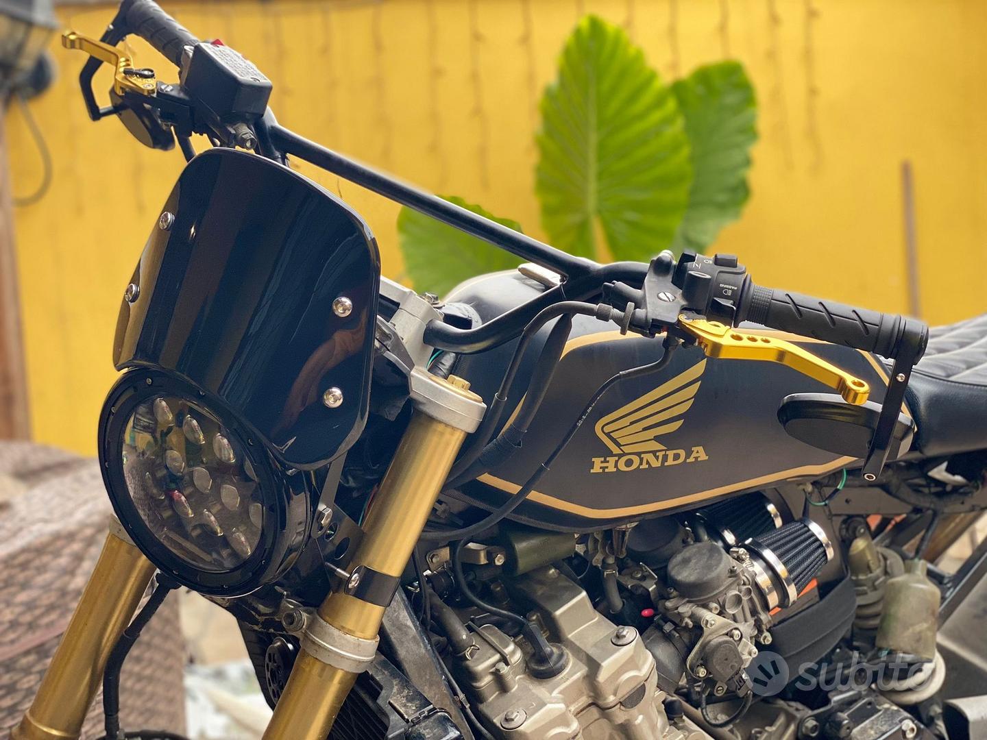 Cafe Racer Honda Hornet 600 Usata 2010 Akrapovic Exhaust Slip-On