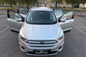 Ford Kuga 1.5 TDCI 120 CV S&S 2WD Powershift ST-Li