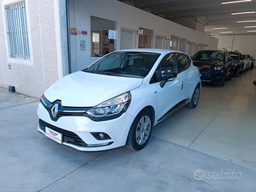 Renault Clio dCi 8V 75 CV 5 porte Moschino Life AU