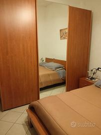 Camera matrimoniale color ciliegio 