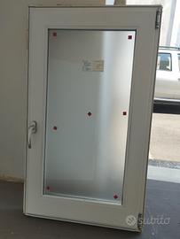 Porte e finestre in legno ristrutturate 