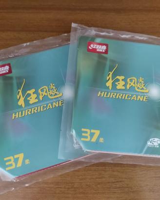 Stock 2 gomme Hurricane 3 Neo (Provincial) - rosso