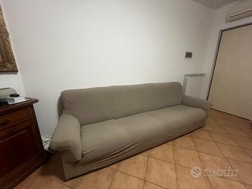 Divano 4 posti