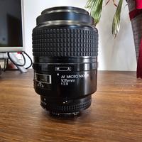 Nikon AF micro 105mm F2.8 macro nikkor