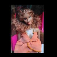 Janay - Studio it (salmone) Fashion Doll