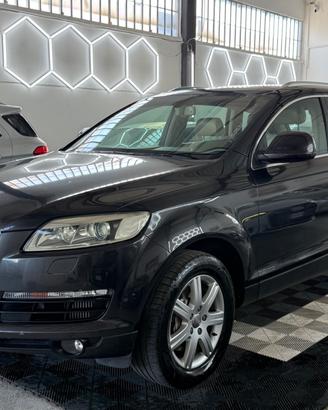 Audi Q7 3.0 V6 TDI 240 CV quattro tiptronic Advanc