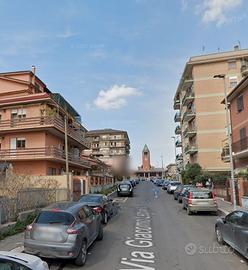 Setteville soleggiato trilocale arredato