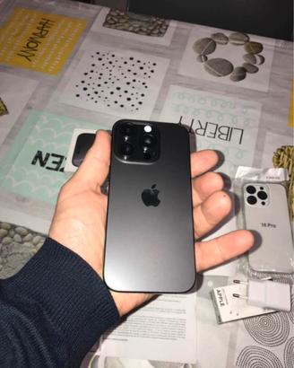 Iphone 16 Pro 256 giga 5 mesi di vita igaranzia