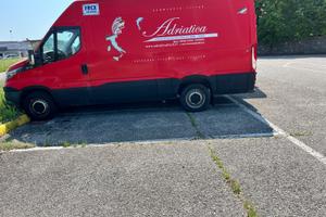 Furgone isotermico coibentato