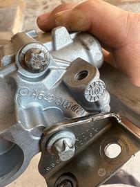 Pompa olio  motore mercedes OM642