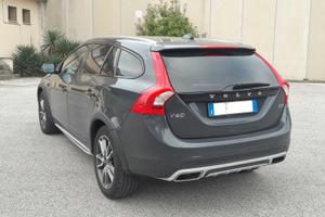 VOLVO V60 Cross Country D3 Geartronic