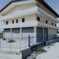 Terreno con fabbricato 3 piani a Lago Patria