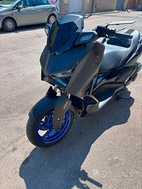 Yamaha xmax 125