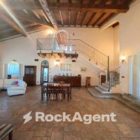 DUCATONA PRESTIGIOSA VILLA UNIFAMILIARE CON PARCO