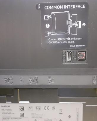 SAMSUNG 43 POLLICI ULTRA SOTTILE SMART TV