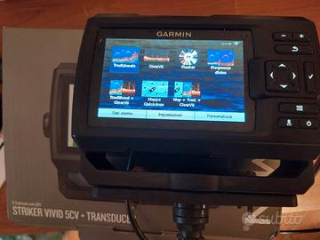 Garmin Striker Vivid 5cv + Transducer + Railblaza