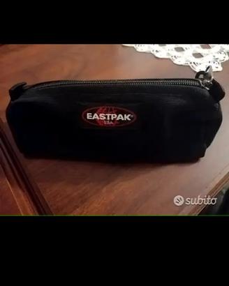 Astuccio scolastico Eastpak nero 