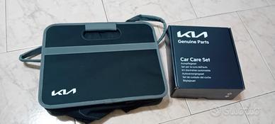 porta oggetti auto più kit pulizia 