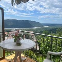 CASA A SCHIERA CON VISTA PANORAMICA E GIARDINO ...