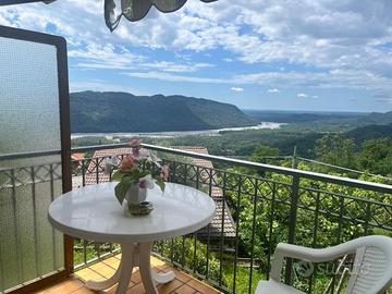 CASA A SCHIERA CON VISTA PANORAMICA E GIARDINO ...