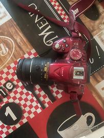 Nikon D5300 rossa
