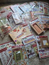 materiale e fascicoli decoupage 