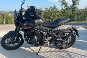 Triumph Trident 660 del 2023 Solo 2.351 km