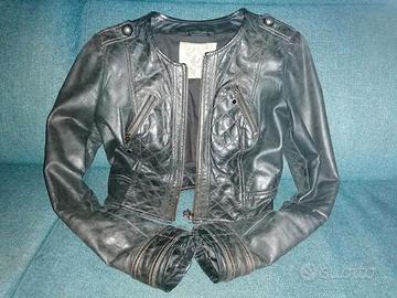 Giacca Corta GUESS in Vera Pelle Trapuntata Nera