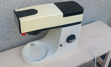 Kenwood Chef A901 (senza ciotole e accessori)