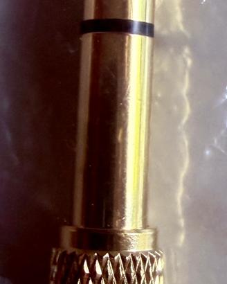 Adattatore Jack 6.35 mm a 3.5 mm Stereo dorato.