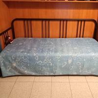 Letto IKEA IN FERRO NERO CON MATERASSO.