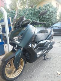xmax 300 tech max dark petrol 2023 garanzia uffic