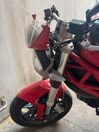 Ducati monster 796 incidentata