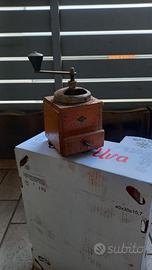 Macina Caffè in legno d'epoca – Vintage