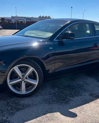 Audi A5 2.0 TFSI 180 CV