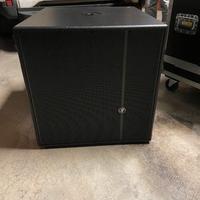 Coppia sub Mackie HD1801 su ruote