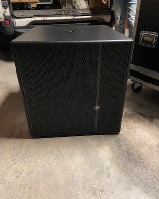 Coppia sub Mackie HD1801 su ruote