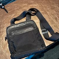 Borsello Piquadro originale nero – nylon e pelle