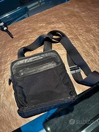 Borsello Piquadro originale nero – nylon e pelle