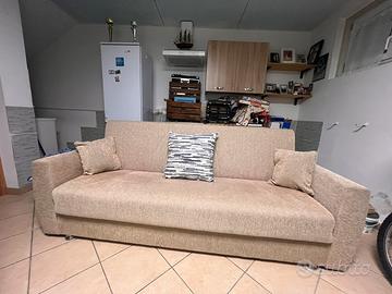Divano 2 Posti Beige - Cuscini Nuovi