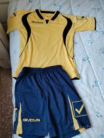 Completo calcio bimbo 