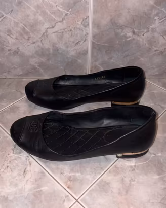 Chanel Ballerine in Pelle Nera con Perla - 38